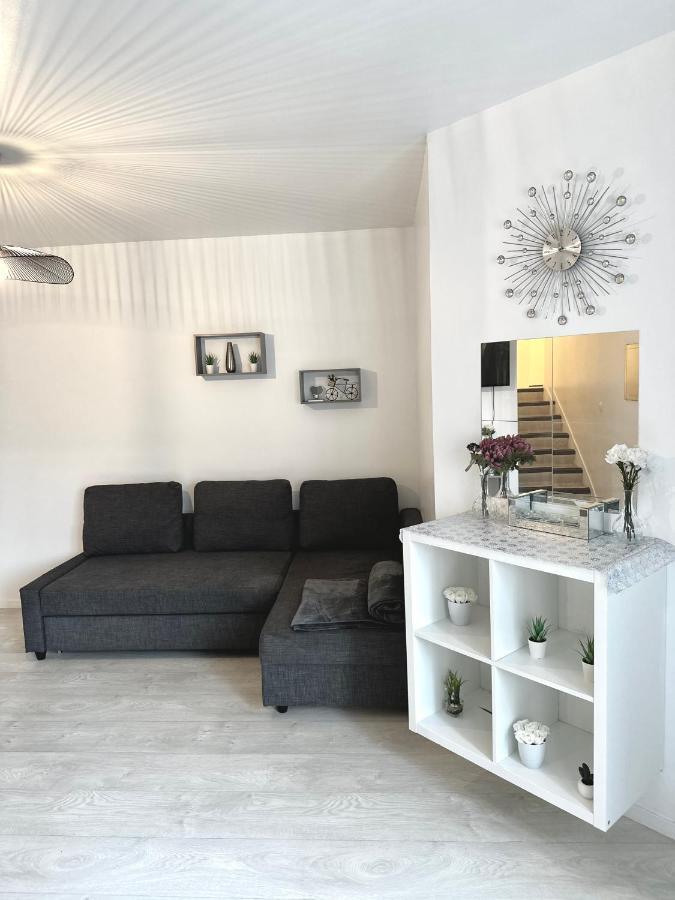 Jolie Appartement Duplex 2 Min Gare-Disney Et Paris 15 Min Noisy-le-Grand Dış mekan fotoğraf