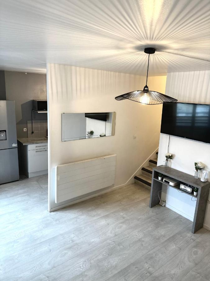Jolie Appartement Duplex 2 Min Gare-Disney Et Paris 15 Min Noisy-le-Grand Dış mekan fotoğraf